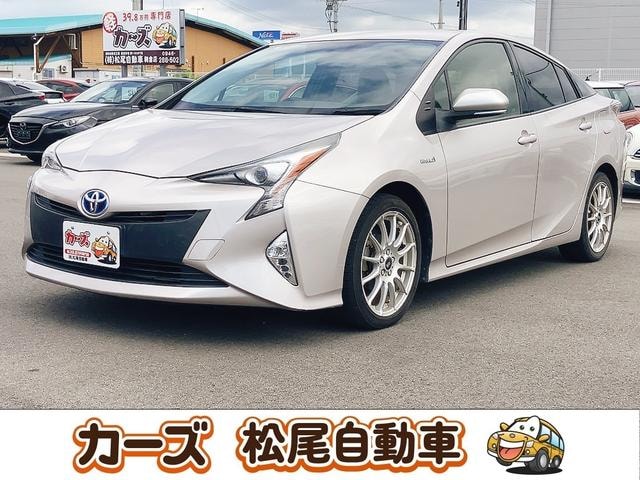 Toyota PRIUS 2016 — фото автомобиля 1