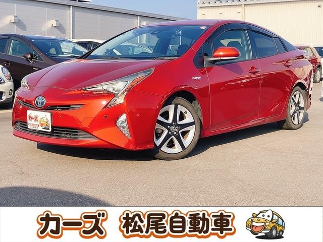 Toyota PRIUS 2016 — фото автомобиля 1