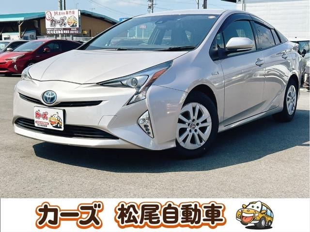 Toyota PRIUS 2016 — фото автомобиля 1