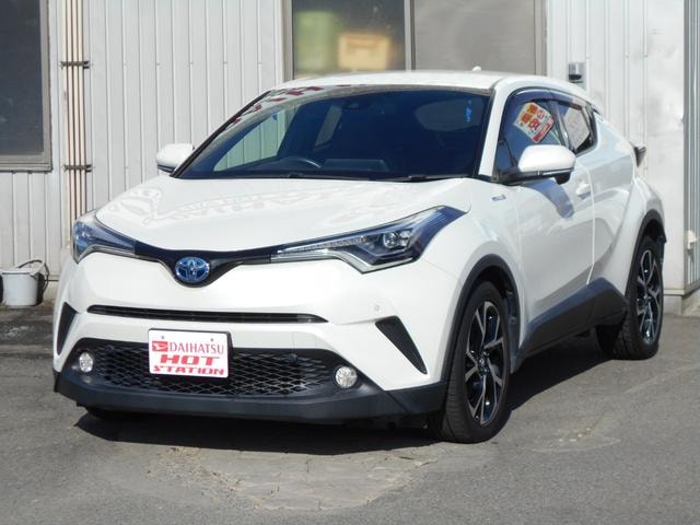 Toyota C-HR 2017 — фото автомобиля 1