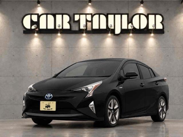Toyota PRIUS 2018 — фото автомобиля