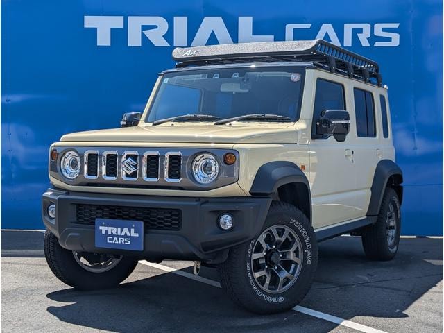 Suzuki JIMNY NOMADE 2025 — фото автомобиля