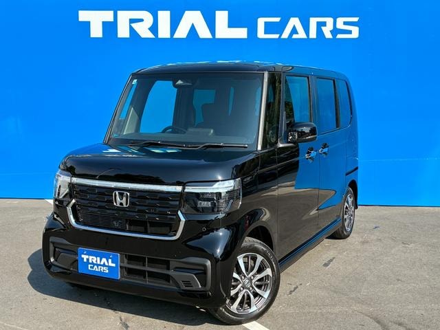 Honda N-BOX CUSTOM 2026 — фото автомобиля 1