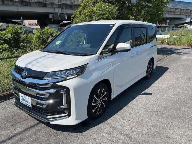 Toyota NOAH 2023 — фото автомобиля