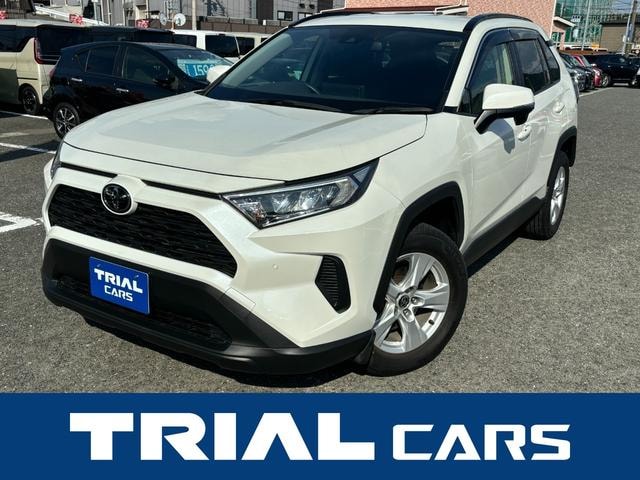 Toyota RAV4 2021 — фото автомобиля 1