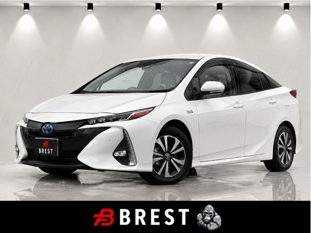 Toyota PRIUS PHV 2018 — фото автомобиля