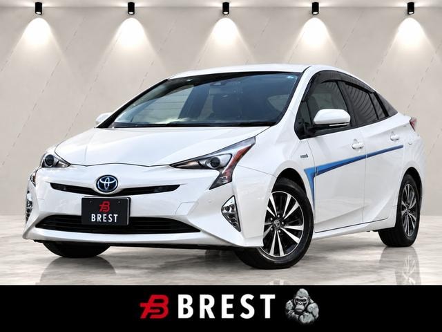 Toyota PRIUS 2017 — фото автомобиля 1