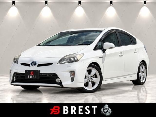 Toyota PRIUS 2013 — фото автомобиля 1
