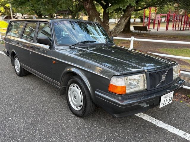 Volvo 240 WAGON 1993 — фото автомобиля 1