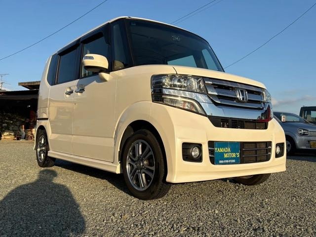 Honda N-BOX CUSTOM 2015 — фото автомобиля 1