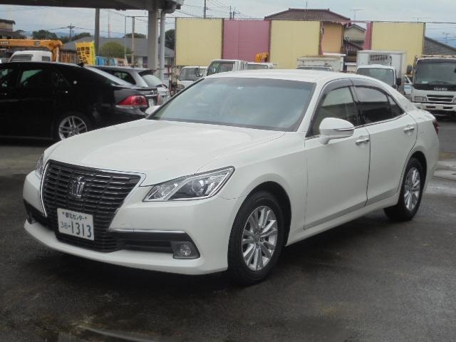 Toyota CROWN 2015 — фото автомобиля 1