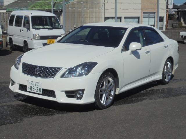 Toyota CROWN 2011 — фото автомобиля 1
