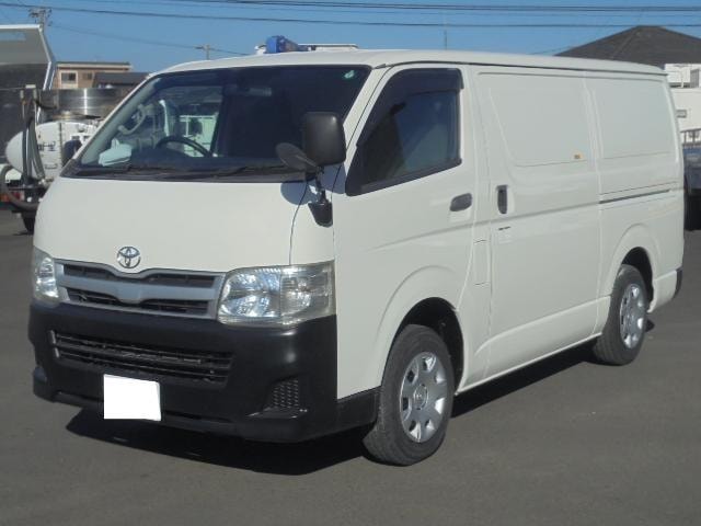 Toyota HIACE VAN 2010 — фото автомобиля 1