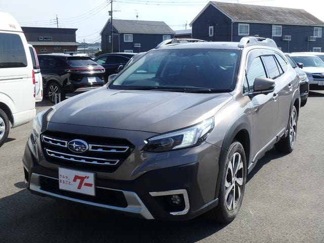Subaru LEGACY OUTBACK 2023 — фото автомобиля 1