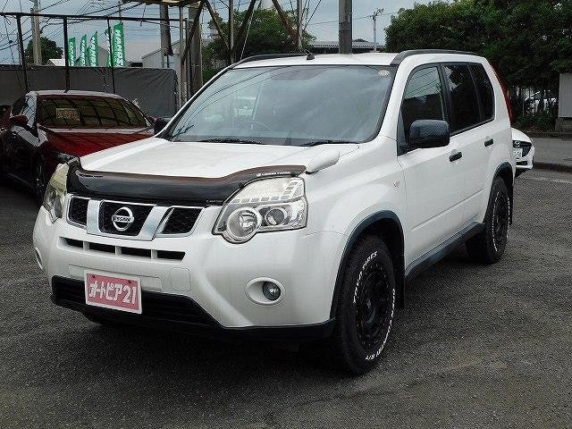 Nissan X-TRAIL 2012 — фото автомобиля 1