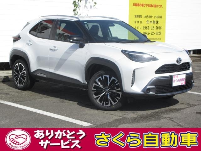 Toyota YARIS CROSS 2026 — фото автомобиля