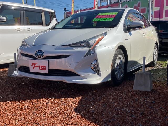Toyota PRIUS 2016 — фото автомобиля 1