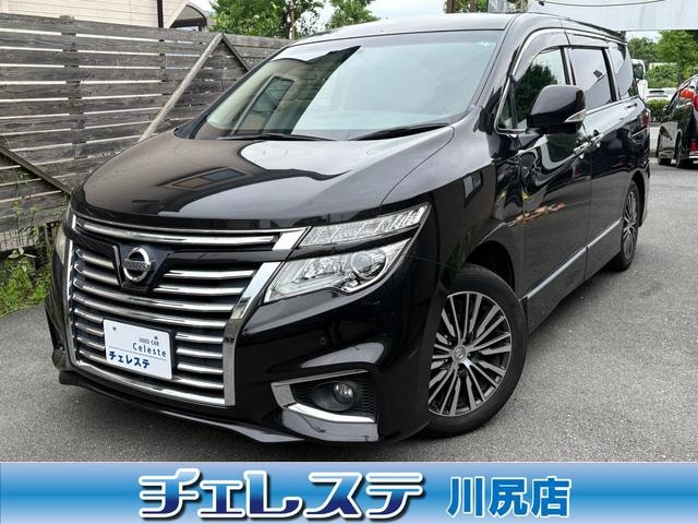 Nissan ELGRAND 2015 — фото автомобиля