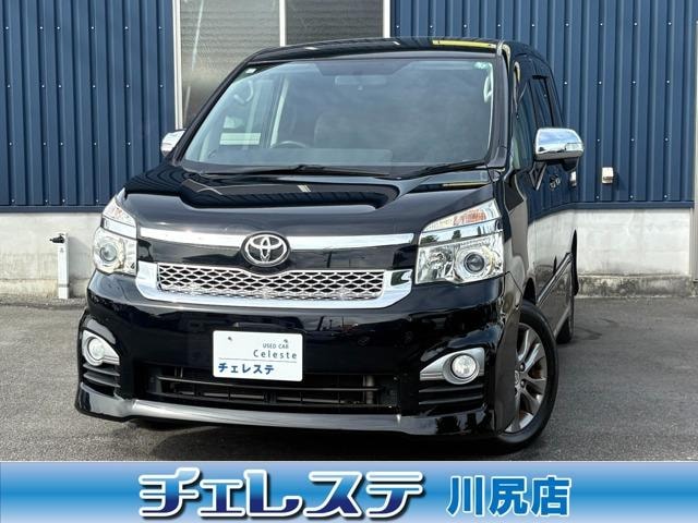 Toyota VOXY 2013 — фото автомобиля 1