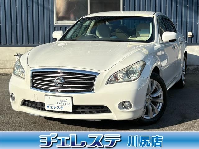 Nissan FUGA 2010 — фото автомобиля