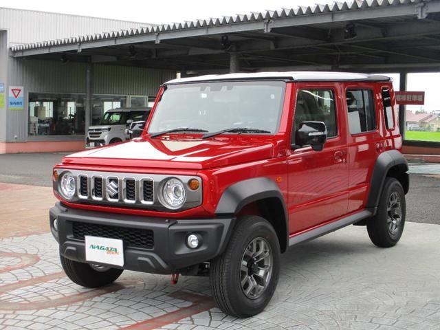 Suzuki JIMNY NOMADE 2026 — фото автомобиля