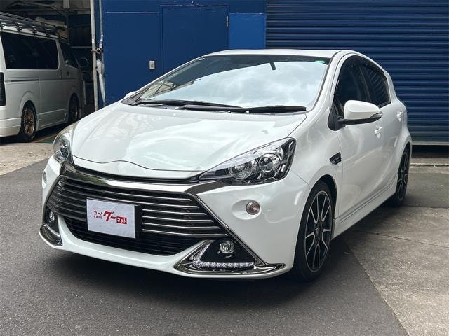 Toyota AQUA 2015 — фото автомобиля