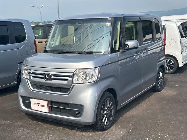 Honda N-BOX 2022 — фото автомобиля 1