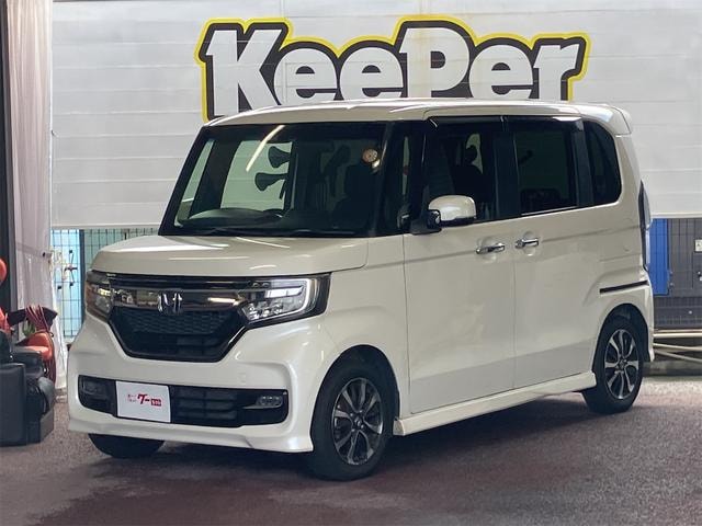 Honda N-BOX CUSTOM 2018 — фото автомобиля 1