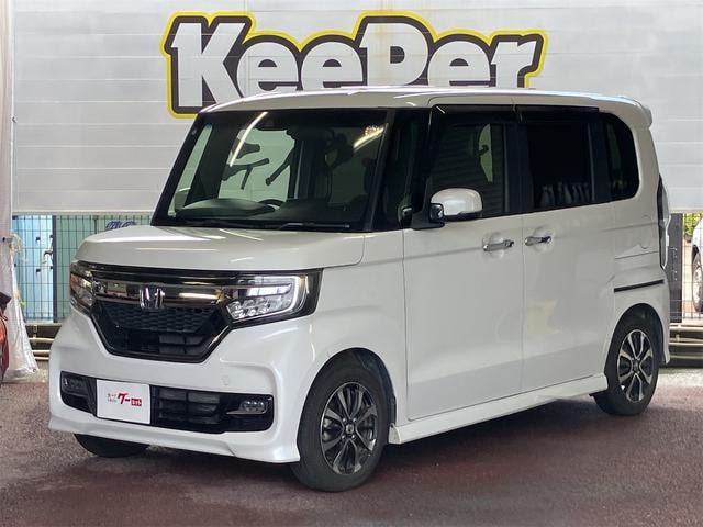 Honda N-BOX CUSTOM 2019 — фото автомобиля 1