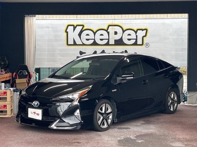 Toyota PRIUS 2017 — фото автомобиля 1