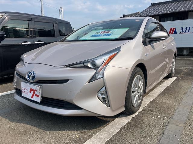 Toyota PRIUS 2016 — фото автомобиля 1