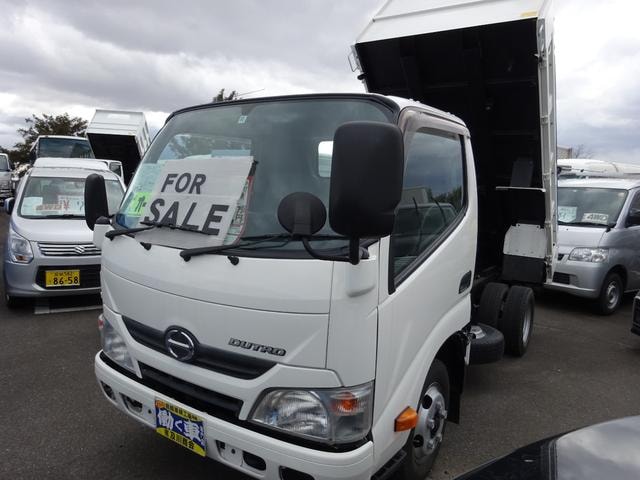Hino DUTRO 2015 — фото автомобиля 1
