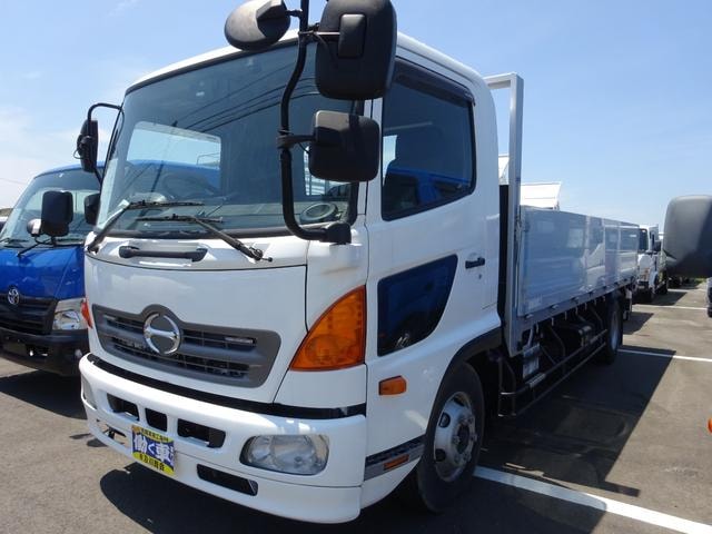 Hino RANGER 2015 — фото автомобиля 1