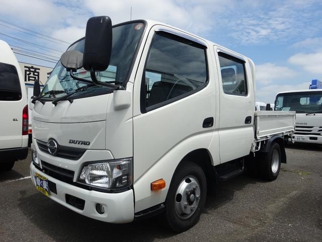 Hino DUTRO 2016 — фото автомобиля 1