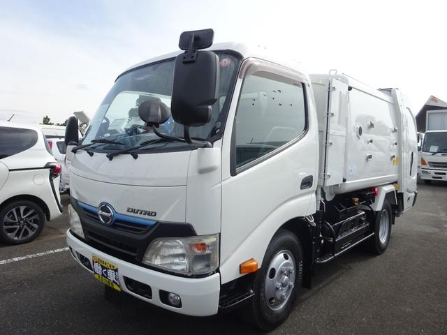 Hino DUTRO HYBRID 2016 — фото автомобиля