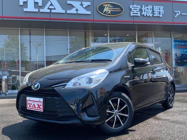 Toyota VITZ 2017 — фото автомобиля 1