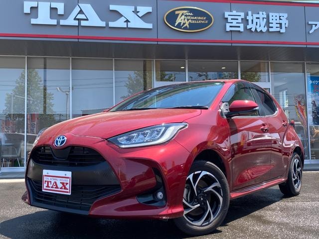 Toyota YARIS 2021 — фото автомобиля