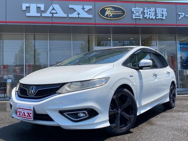 Honda JADE 2016 — фото автомобиля 1