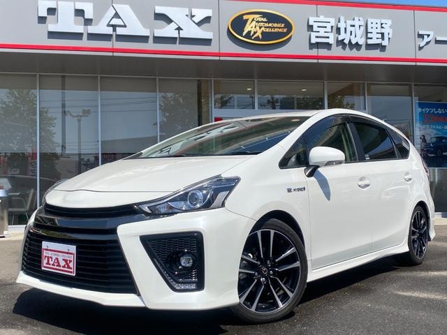 Toyota PRIUS ALPHA 2017 — фото автомобиля 1