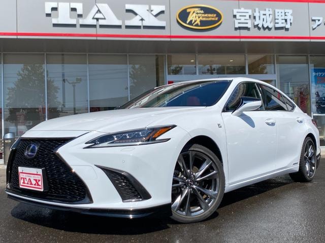 Lexus ES 2019 — фото автомобиля 1
