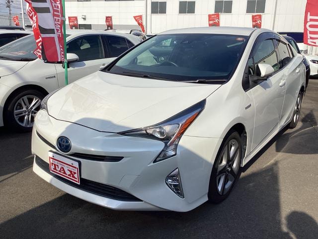Toyota PRIUS 2016 — фото автомобиля 1