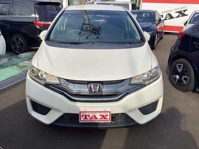 Honda FIT HYBRID 2013 — фото автомобиля 1