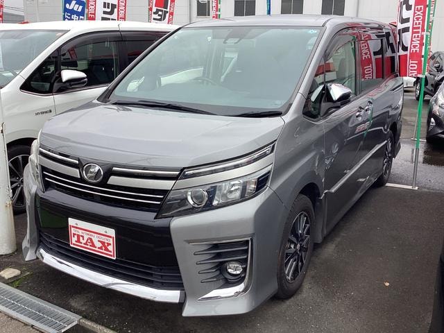 Toyota VOXY 2017 — фото автомобиля 1