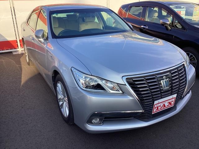 Toyota CROWN HYBRID 2013 — фото автомобиля