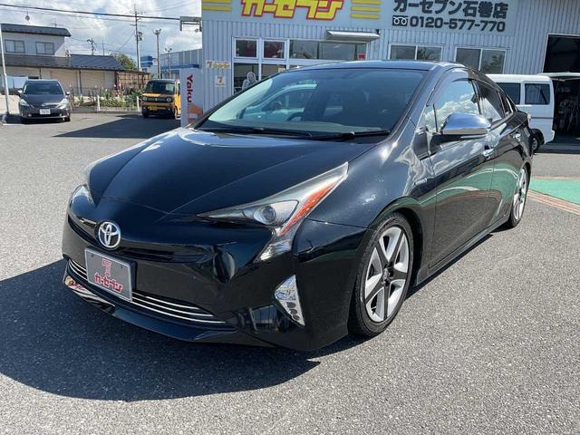 Toyota PRIUS 2016 — фото автомобиля 1