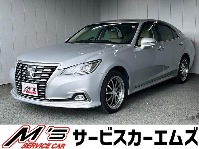 Toyota CROWN 2017 — фото автомобиля