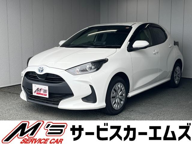 Toyota YARIS 2021 — фото автомобиля 1
