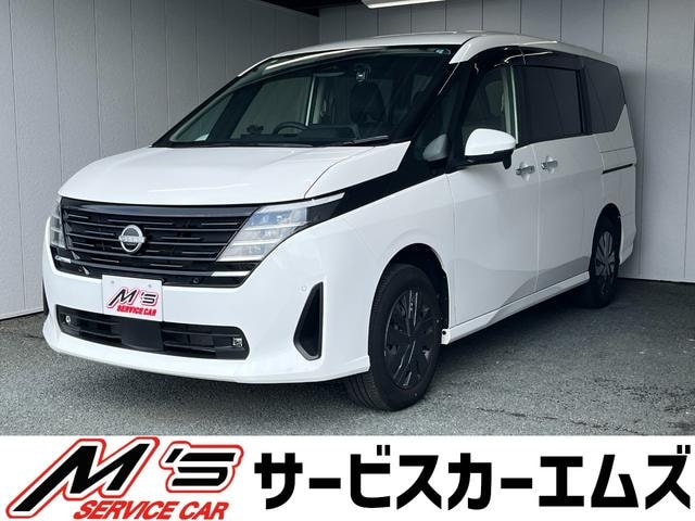 Nissan SERENA 2024 — фото автомобиля 1