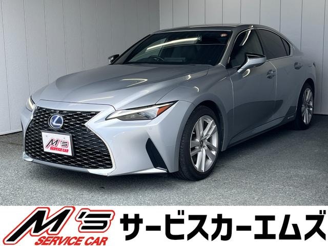 Lexus IS 2022 — фото автомобиля