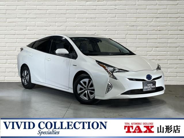 Toyota PRIUS 2018 — фото автомобиля 1